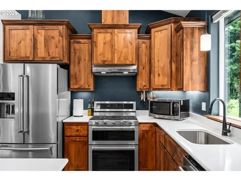 45542 S Gate Creek Road Vida OR 97488
