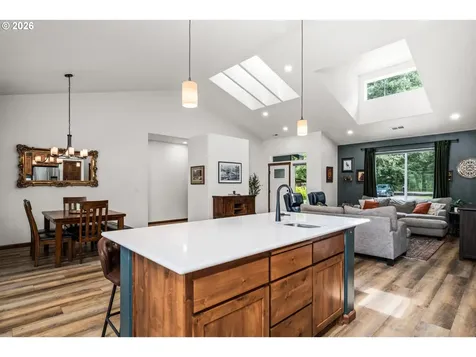 45542 S Gate Creek Road Vida OR 97488