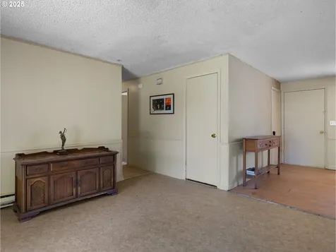39775 Davis Street Sandy OR 97055