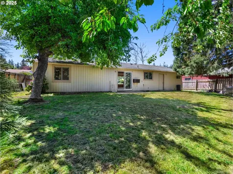 39775 Davis Street Sandy OR 97055