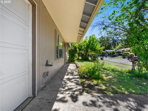 39775 Davis Street Sandy OR 97055