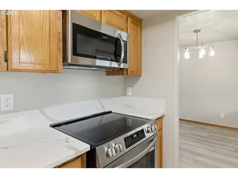 7309 SE Holgate Boulevard Portland OR 97206