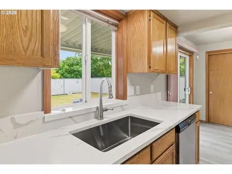 7309 SE Holgate Boulevard Portland OR 97206