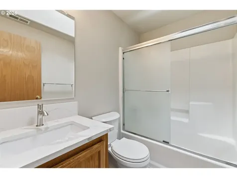 7309 SE Holgate Boulevard Portland OR 97206