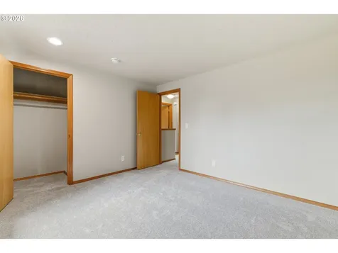 7309 SE Holgate Boulevard Portland OR 97206