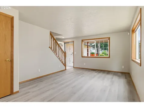 7309 SE Holgate Boulevard Portland OR 97206