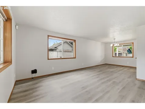 7309 SE Holgate Boulevard Portland OR 97206