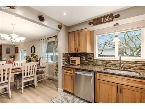 2328 SW Sundial Avenue Troutdale OR 97060