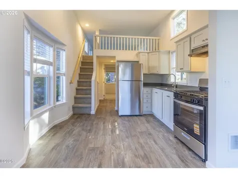 4875 N Highway 101 Depoe Bay OR 97341