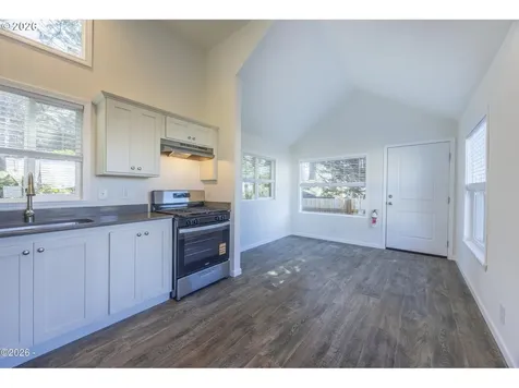 4875 N Highway 101 Depoe Bay OR 97341
