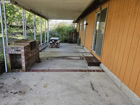 740 Riverdale Drive Gladstone OR 97027