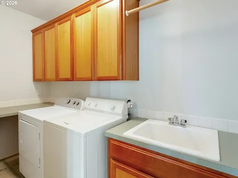 14924 NW Vance Drive Portland OR 97229