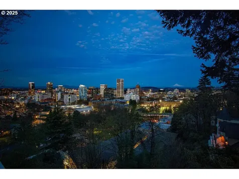 1441 SW College Street Portland OR 97201