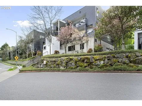 622 S Nevada Street Portland OR 97219