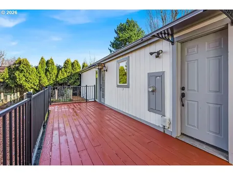 1477 June Way Woodburn OR 97071
