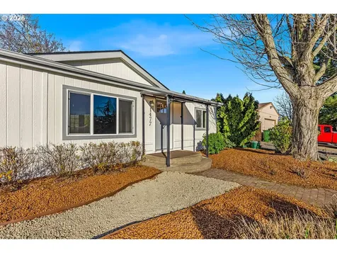 1477 June Way Woodburn OR 97071