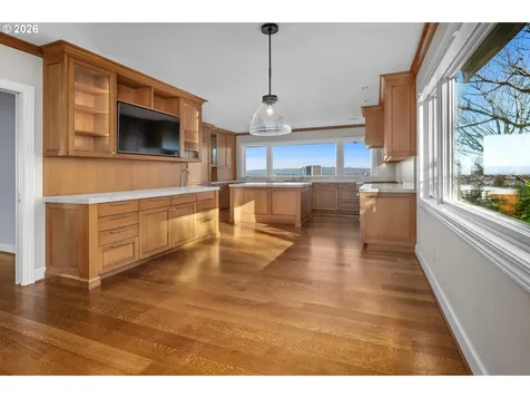 1205 SW Myrtle Drive Portland OR 97201
