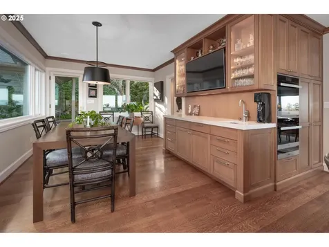 1205 SW Myrtle Drive Portland OR 97201