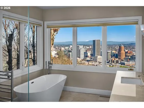 1205 SW Myrtle Drive Portland OR 97201