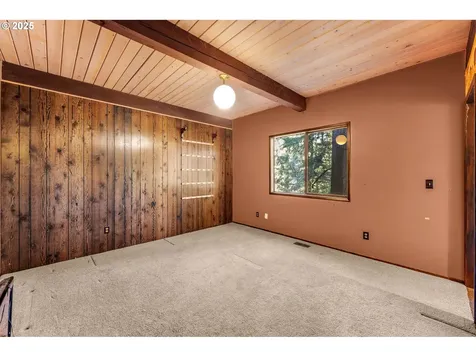 2546 SW Sherwood Drive Portland OR 97201