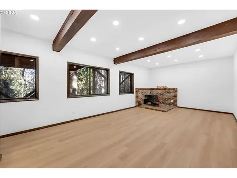 2546 SW Sherwood Drive Portland OR 97201