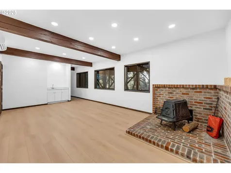 2546 SW Sherwood Drive Portland OR 97201