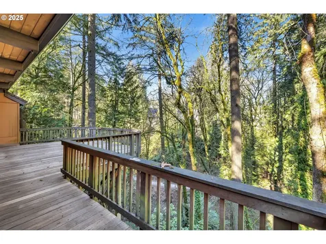 2546 SW Sherwood Drive Portland OR 97201