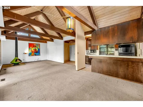 2546 SW Sherwood Drive Portland OR 97201