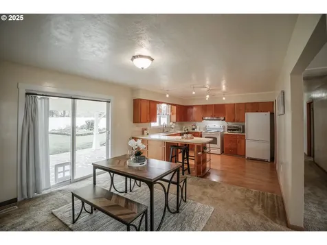 3140 14th Avenue SE Albany OR 97322