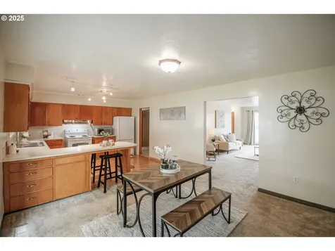 3140 14th Avenue SE Albany OR 97322