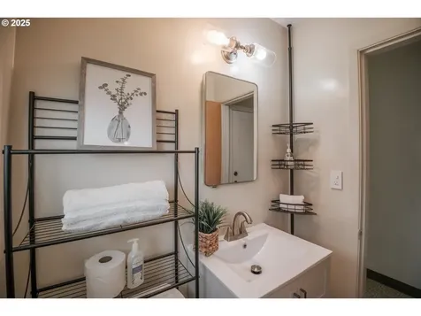 3140 14th Avenue SE Albany OR 97322