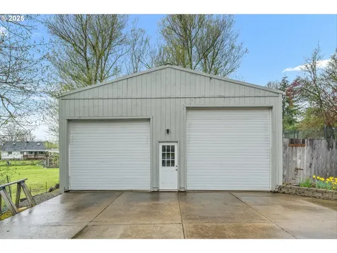 608 NE Hill Street Sheridan OR 97378