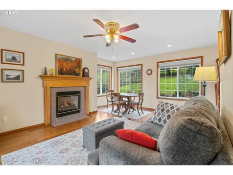 608 NE Hill Street Sheridan OR 97378