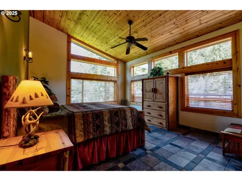 156 Peppermill Road Kelso WA 98626