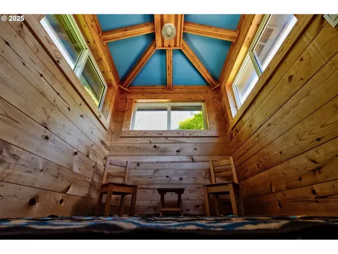 156 Peppermill Road Kelso WA 98626