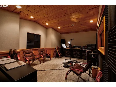 156 Peppermill Road Kelso WA 98626