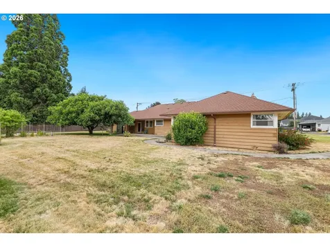 617 N Knights Bridge Road Canby OR 97013