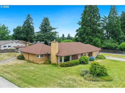 617 N Knights Bridge Road Canby OR 97013
