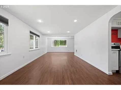 875 SE 13th Avenue Hillsboro OR 97123