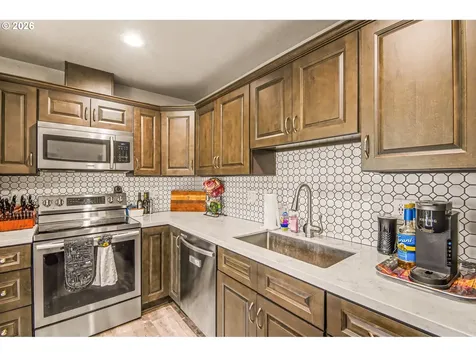 88192 Jameson Way Veneta OR 97487
