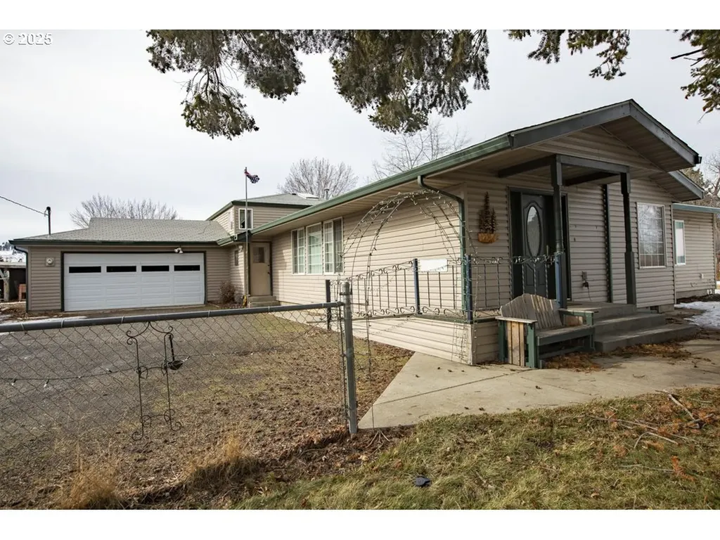 61866 Riddle Road La Grande OR 97850