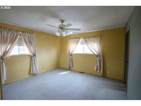 61866 Riddle Road La Grande OR 97850
