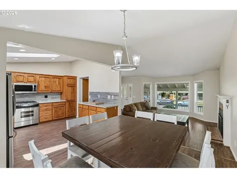 8915 NE 28th Place Vancouver WA 98665