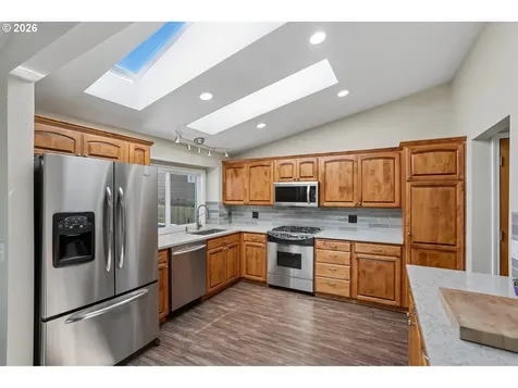8915 NE 28th Place Vancouver WA 98665
