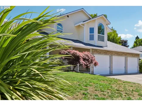 8915 NE 28th Place Vancouver WA 98665
