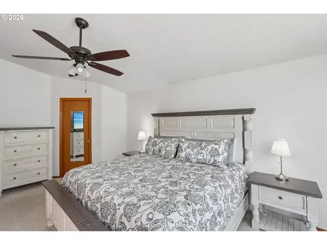 8915 NE 28th Place Vancouver WA 98665