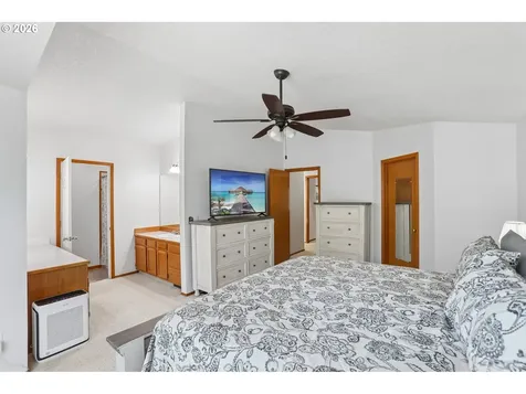 8915 NE 28th Place Vancouver WA 98665