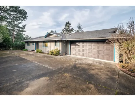 875 Signal Way Coos Bay OR 97420