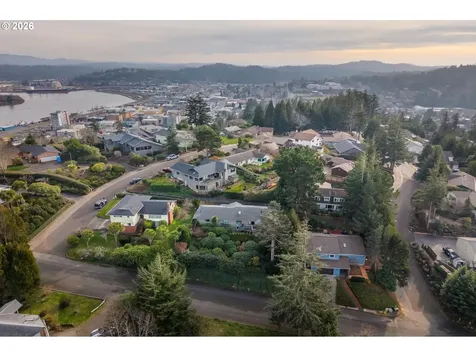 875 Signal Way Coos Bay OR 97420