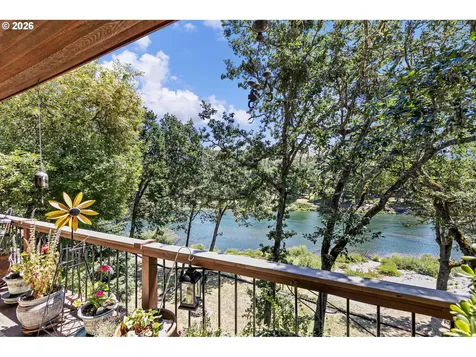 375 Acorn Drive Roseburg OR 97470